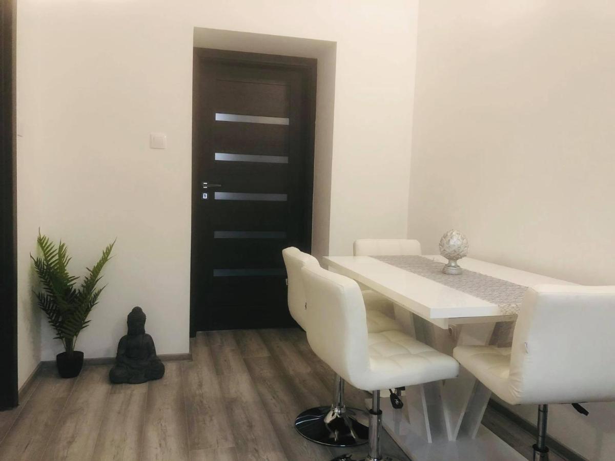 ميسكولك Belvarosi Apartman 3 المظهر الخارجي الصورة